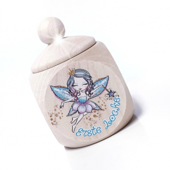 Fee fliegend Erste Locke